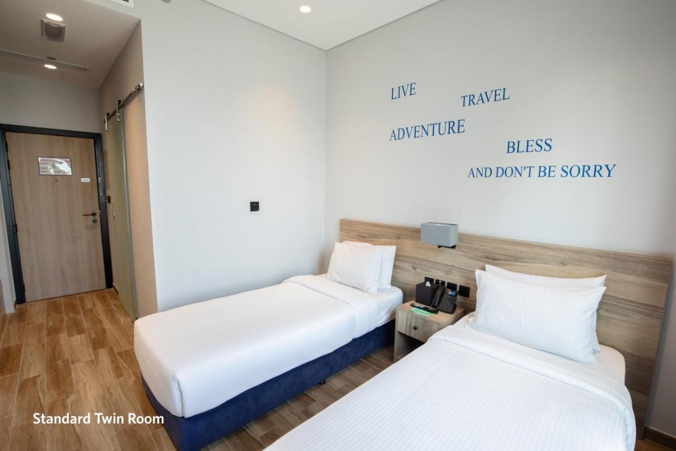 דובאי Kingsgate Canal Hotel By Millennium חדר תמונה